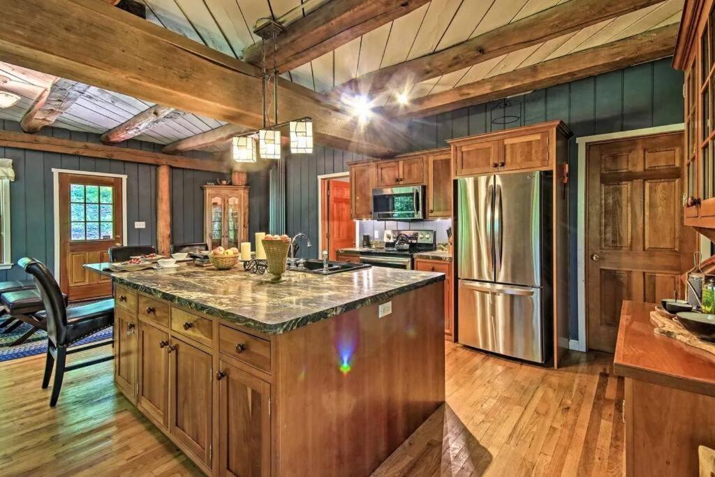 Bear'S Eye View - Mountain Retreat W/ Hot Tub! Villa Acme Exterior photo